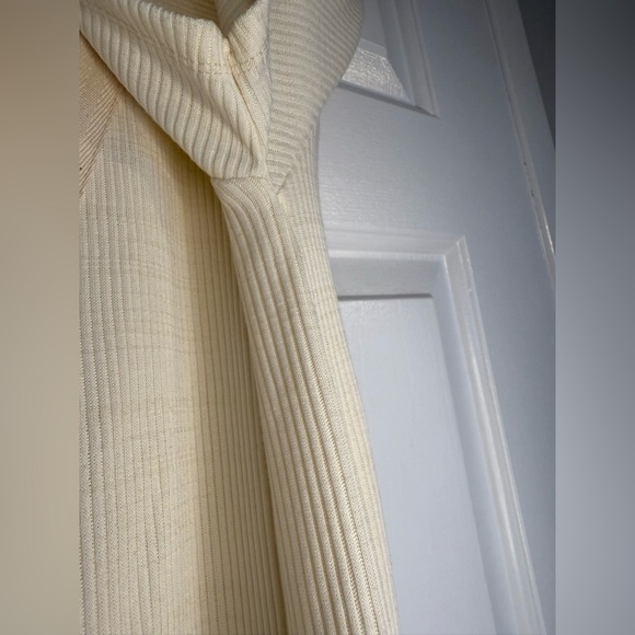 NEW Zara V-Neck Ribbed Button Down Midi Dress- Cream with tortoise button- Sz XL - Picture 6 of 14